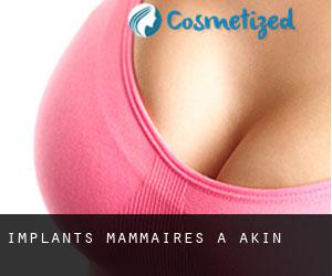 Implants mammaires à Akin